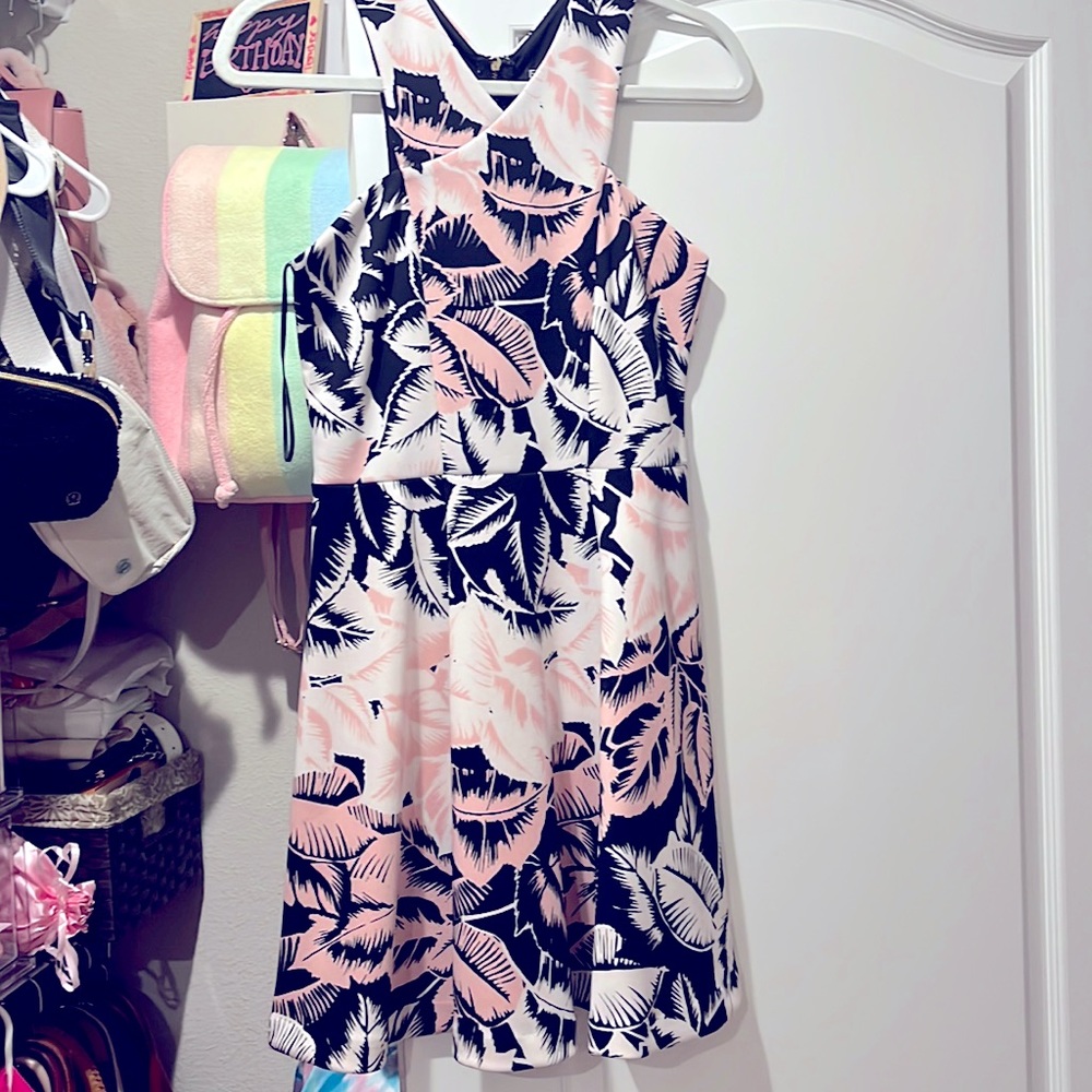 Express X Neck cutout dress- size 6